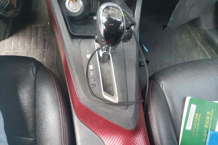 Used Nissan Lannia 2019 1.6L CVT Smart Connect Smart Cool Version China V Standard Gear Lever