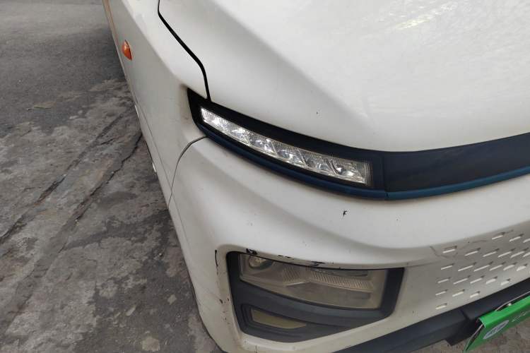 Used Farizon Xingxiang V 2022 Star Enjoy V6E Long Wheelbase Guoxuan 38.7 kWh Right Front Headlight