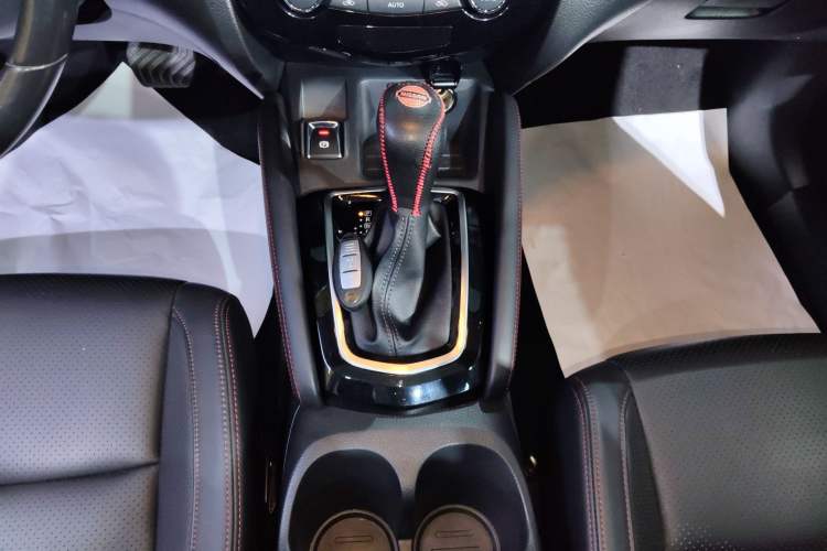 Used Nissan Qashqai 2022 2.0L CVT XV Premier Luxury Edition Gear Lever