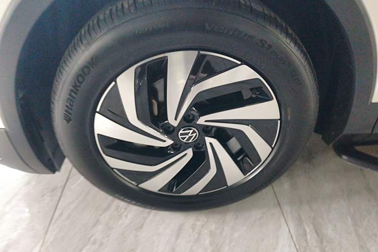 Used Volkswagen Tiguan L 2022 330TSI Automatic Two-Wheel Drive Smart Edition