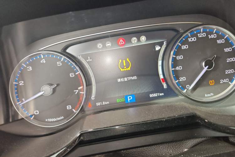 Used GAC Trumpchi GS8 2017 320T Two-Wheel Drive Luxury Smart Connectivity Version (7 Seats)