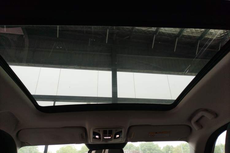 Used Haval H7 2016 Blue-Label H7 2.0T Automatic Luxury Model Headliner