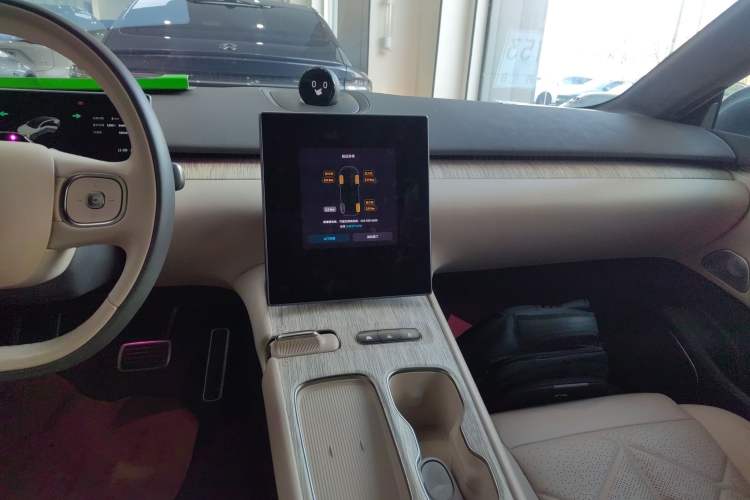 Used Nio ET7 2024 75 kWh Executive Edition
