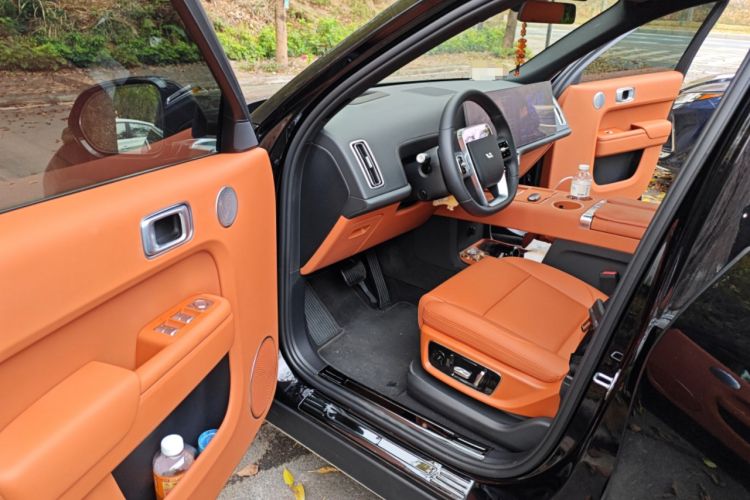 Used Li Auto L8 2025 Max Smart Refresh Edition
