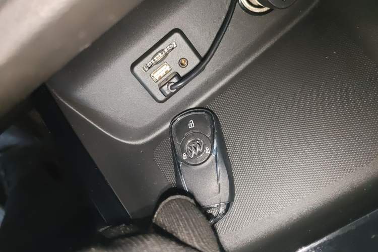 Used Buick GL6 2021 323T Mild Hybrid Connect Luxury Model Interior 1