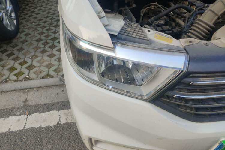 Used Wuling Hongguang V 2019 1.5L Enjoyment Version China VI LAR
