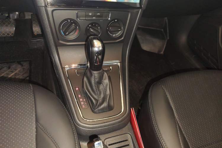 Used Volkswagen Bora 2018 1.5L Automatic Fashion Model
