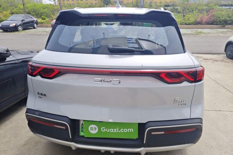 Used BYD Yuan UP 2025 Intelligent Driving Version 401 km Beyond-Range Edition Rear