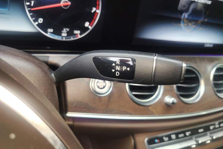 Used Mercedes-Benz E-Class 2016 E 200 L