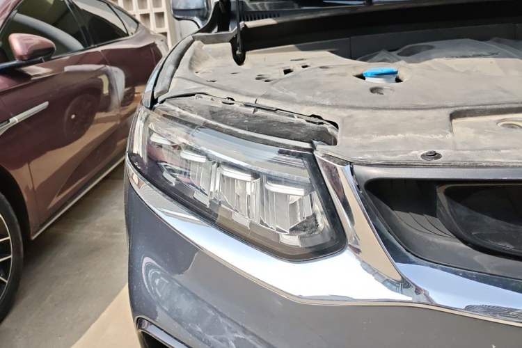 Used Geely Auto Monjaro 2020 High-Energy Edition 300T Yáoxīngzhě Right Front Headlight