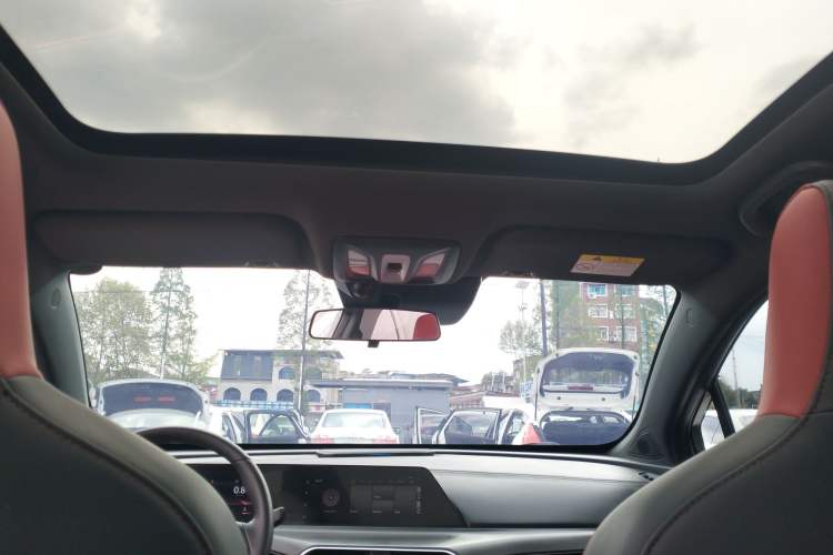 Used CHANGAN UNI-T 2020 1.5T Prestige Version Headliner