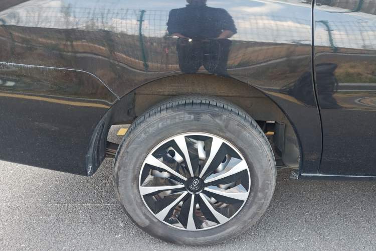 Used JAC Refine M3 2018 1.6L Express Edition 7-Seater