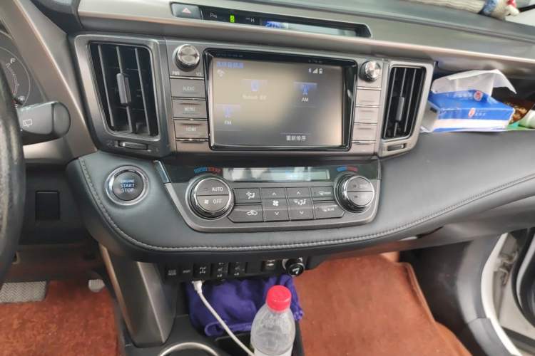 Used Toyota RAV4 2015 2.5L Automatic 4x4 Elite Edition
