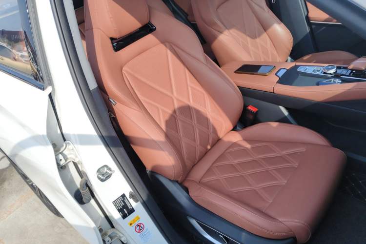 Used Changan CS75 PLUS 2023 3rd Generation 1.5T Automatic Pilot Model
