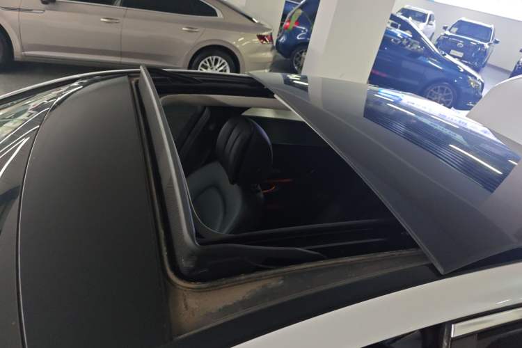 Used Mercedes-Benz C-Class 2018 C 200 L Sport Edition Roof