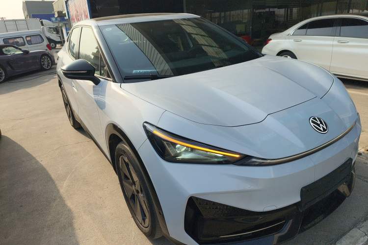 Used Volkswagen ID.UNYX 2024 Pro Long-Range Version
