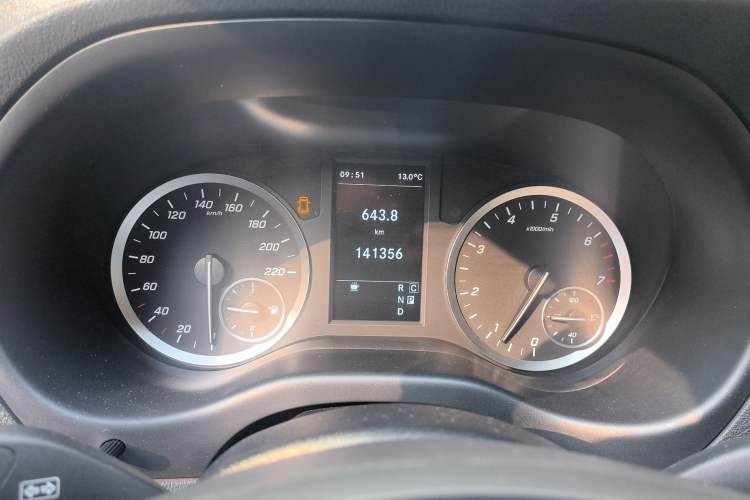 Used Mercedes-Benz Vito 2021 2.0T Elite Version 7 Seats