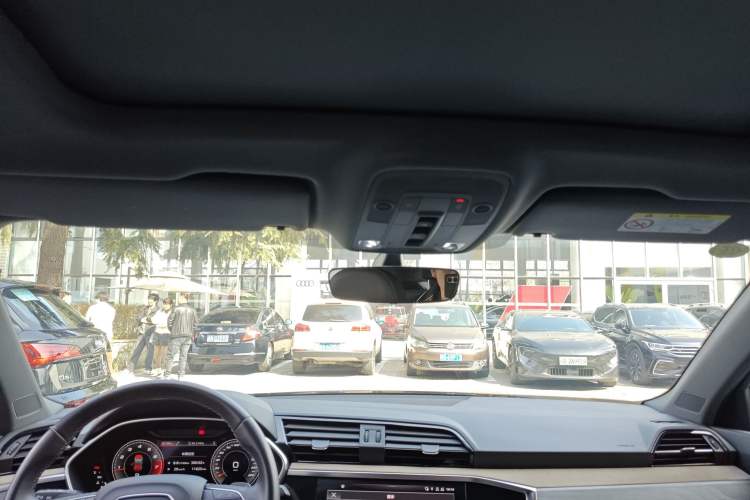 Used Audi Q3 2024 35 TFSI Stylish and Elegant Edition Headliner