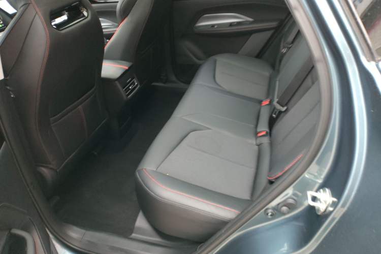 Used CHANGAN OSHAN Z6 2022 Blue Whale 1.5T DCT Luxury Model Left Rear Seat