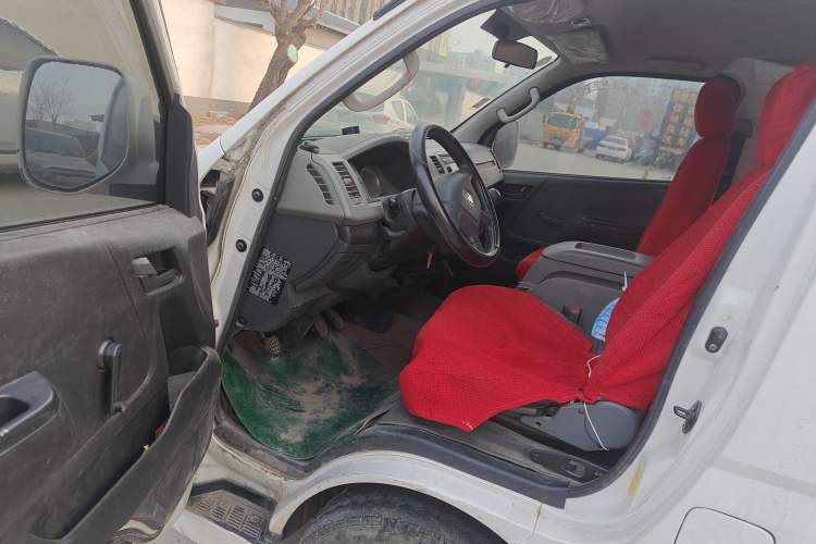 Used Foton Scenic G7 2017 2.0L Long-Wheelbase Commercial Van High-Roof Version 4 Seats 4Q20M
