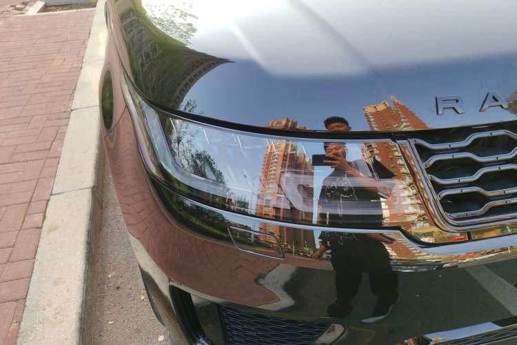 Used Land Rover Range Sport 2022 3.0 L6 YAO Black Edition
