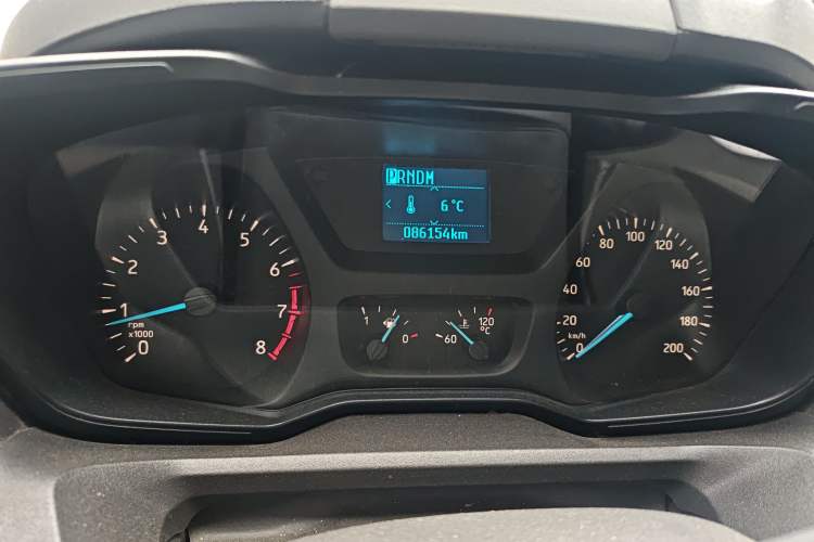 Used Ford Transit 2019 2.0T Gasoline Automatic Multi-Function Commercial Vehicle Short Wheelbase Low Roof 6-Seater China VI Standard
