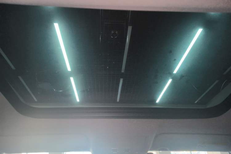 Used Jaguar XE 2018 2.0T 300 PS All-Wheel-Drive R-Sport Sport Edition