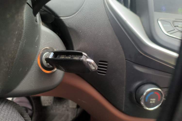 Used Geely Auto Diamond 2019 1.5L Manual Connect Sunroof Edition
