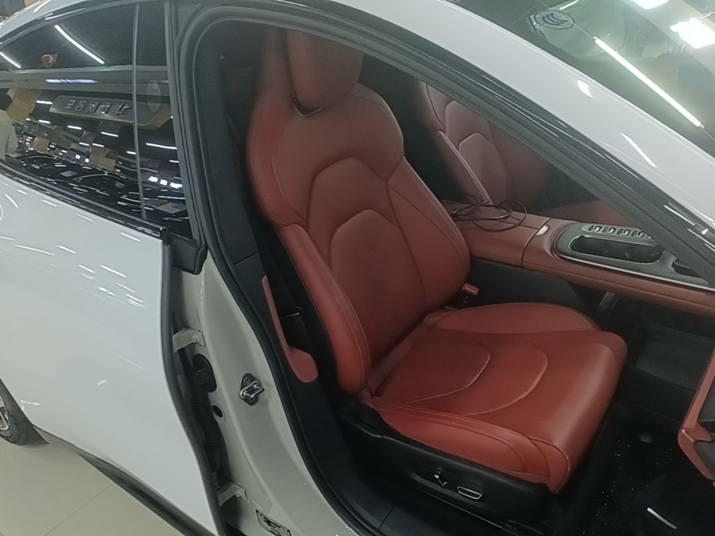Xiaomi Auto SU7 2024 Four-Wheel Drive Ultra-Long Range Advanced Intelligent Driving Max Edition — снимка 19