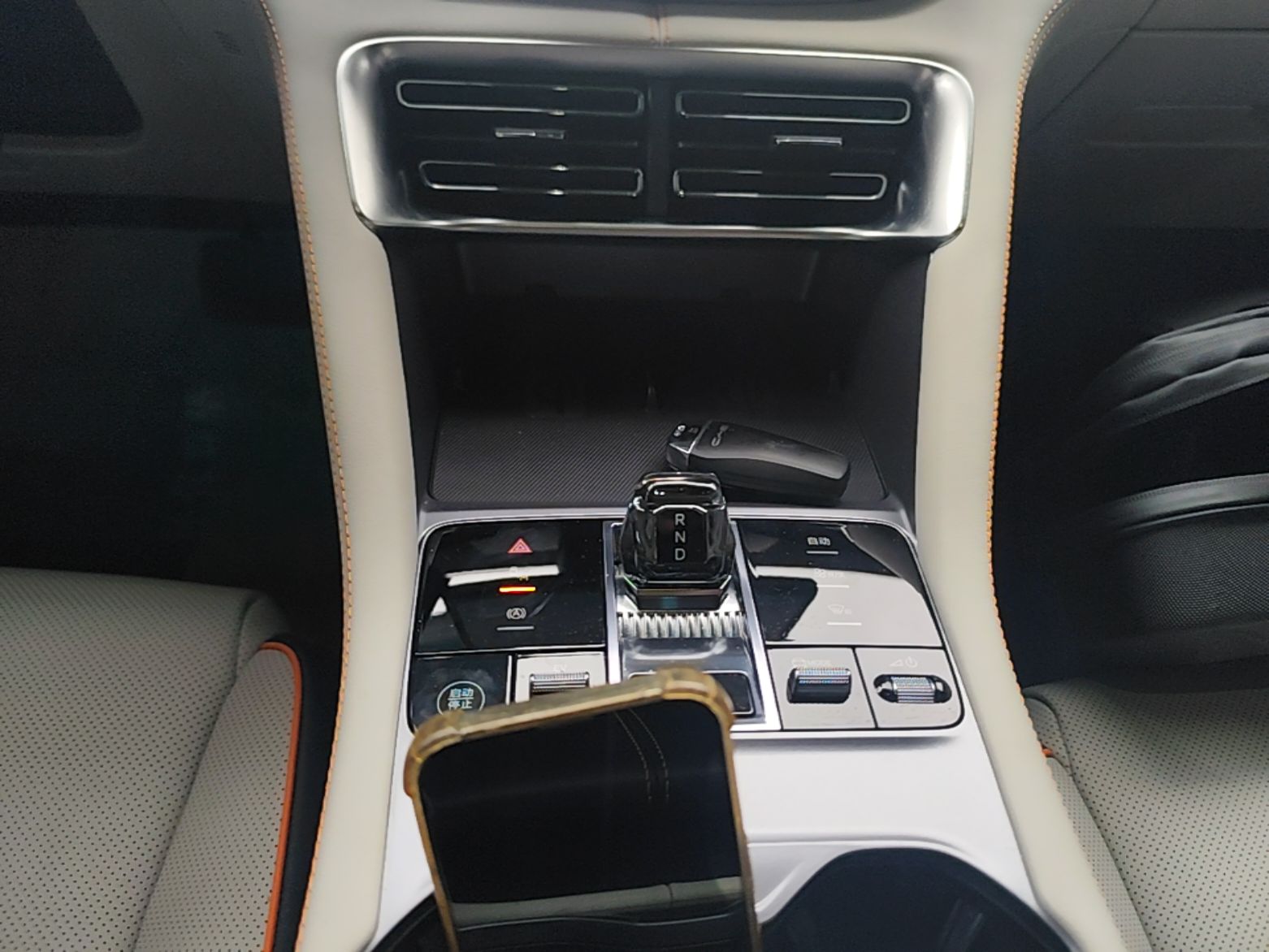 BYD Song PLUS New Energy 2023 Champion Edition DM-i 150KM Flagship PLUS — снимка 16