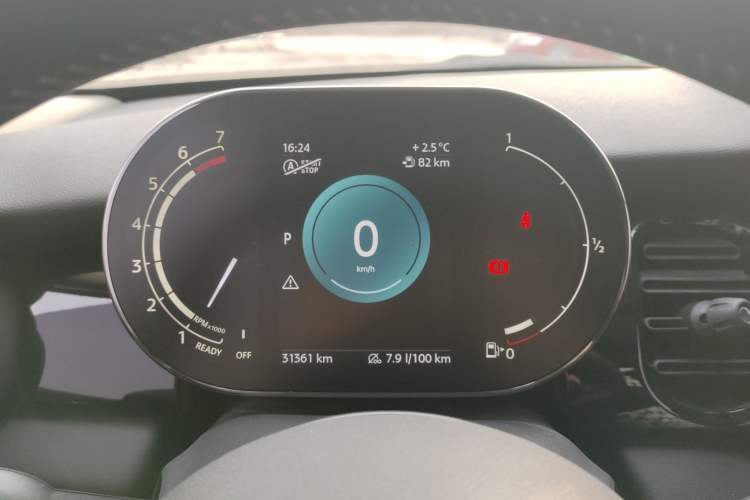 Used MINI MINI 2023 2.0T COOPER S Artist