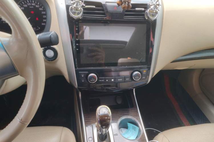 Used Nissan Teana 2015 2.0L XE-Sporty Champions League Sports Edition