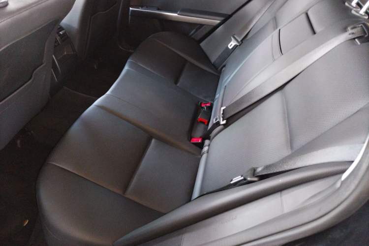 Used Mercedes-Benz GLK-Class 2013 GLK 300 4MATIC Dynamic Sunroof Model
