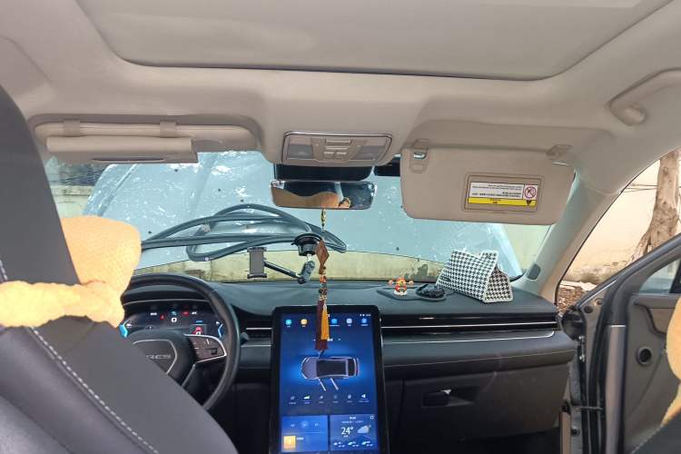 Used SERES SF5 2021 Four-Wheel Drive Freedom Expedition Edition
