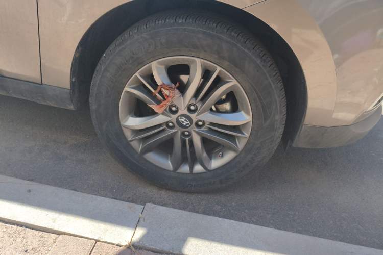 Used Hyundai ix35 2015 2.0L Automatic 2WD Smart Version China V Standard Right Front Wheel Hub