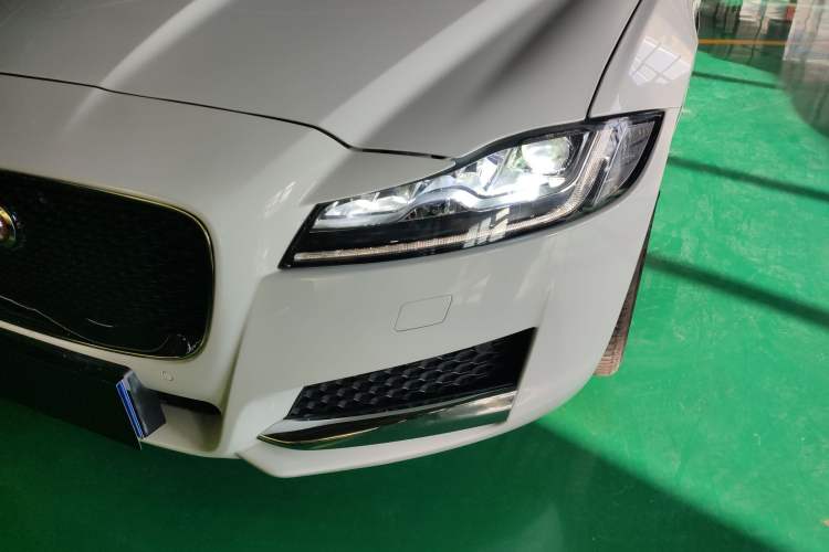 Used Jaguar XFL 2018 XFL 2.0T 250 PS Luxury Edition
