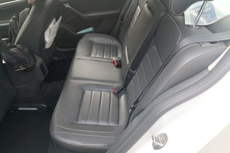 Used Volkswagen Lavida 2017 1.6L Manual Comfort Edition