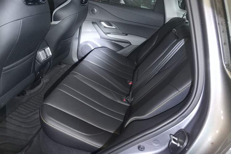 Used BYD Sealion 05 DM-i 2025 DM-i 75KM Luxury Model Left Rear Seat