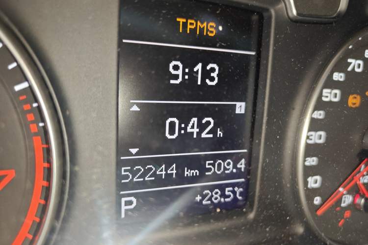 Used Audi Q3 2017 30 TFSI Fashion Model Odometer Close Up