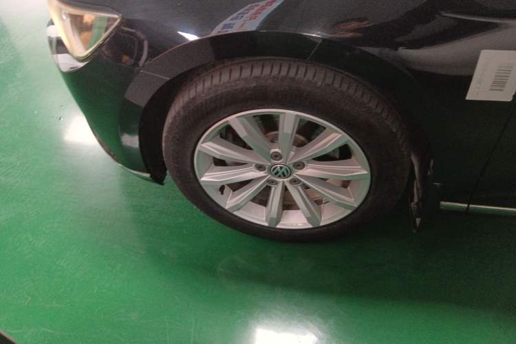 Used Volkswagen Magotan 2017 280TSI DSG Leading Edition
