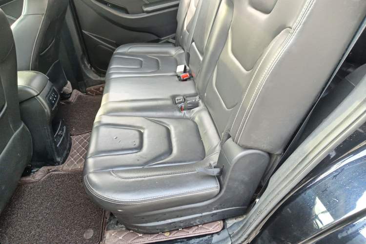 Used Dongfeng Fengon 580 2016 1.5T Manual Luxury Edition