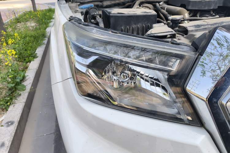 Used Dongfeng Ruichi 6 2020 2.3T Automatic 2WD Diesel Luxury Version China VI Standard Long Cargo Bed M9T
