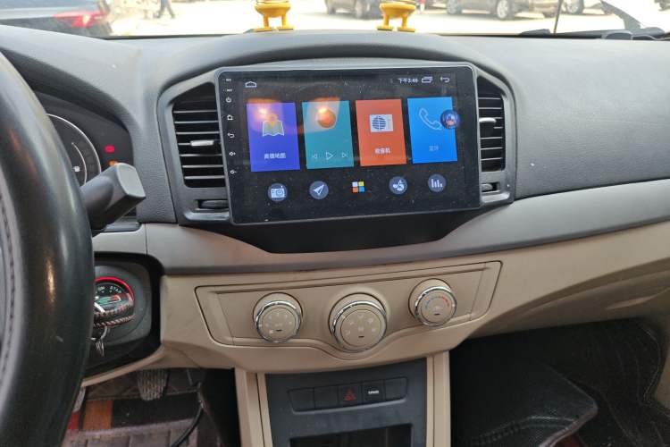 Used Roewe 350 2015 1.5L Manual Luxury Sunroof Edition
