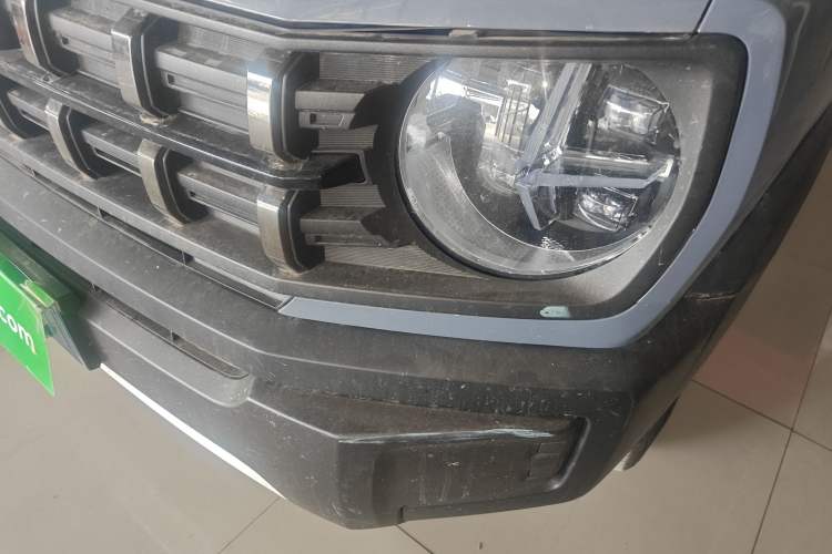 Used Haval X DOG 2022 1.5T DCT Two-Wheel Drive Trendy Edition Left Front Headlight