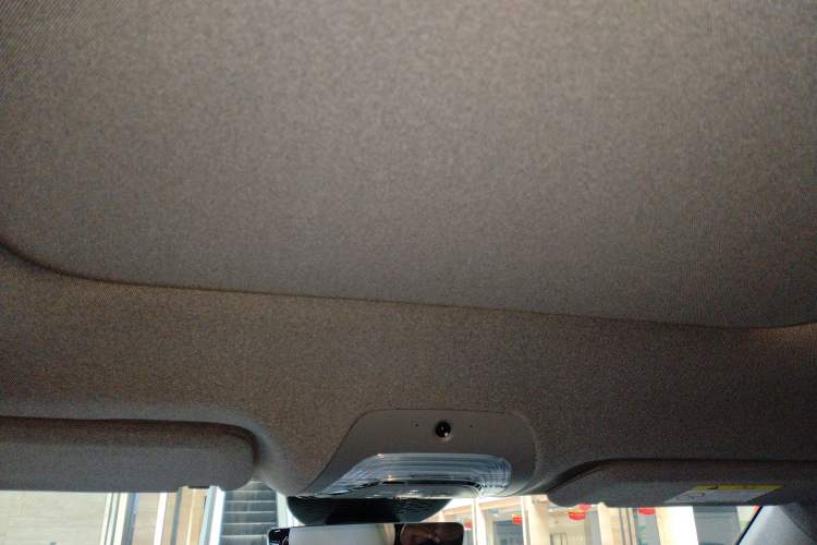 Used VOYAH FREE 2025 318 318 km Rear-Drive Touring Edition