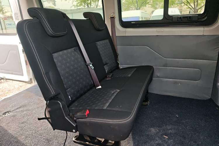 Used SAIC MAXUS Xintu EV80 2023 EV80 PLUS Multi-Functional Passenger Vehicle Short Wheelbase Low Roof Left Rear Seat