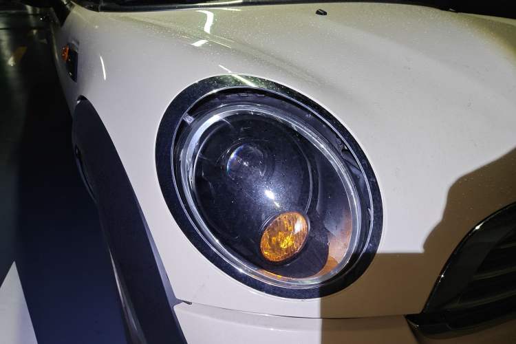 Used MINI Clubman 2011 1.6L ONE Right Front Headlight