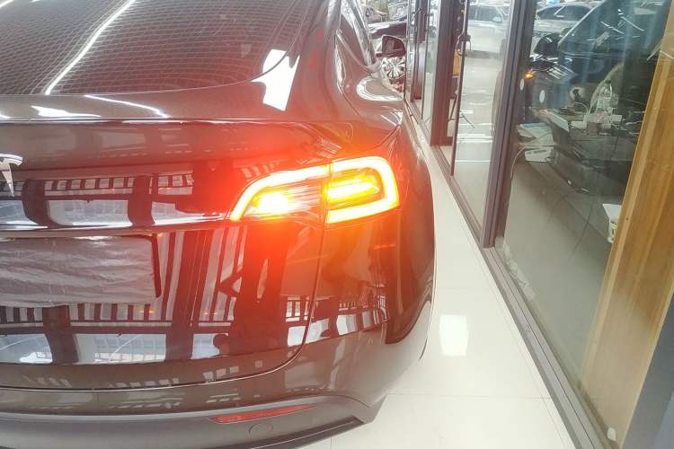 Used Tesla Model Y 2022 Revised Version Rear-Wheel Drive Exterior 3