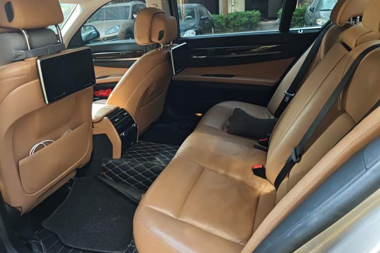 Used BMW 7 Series 2014 730Li Premium Edition Left Rear Seat