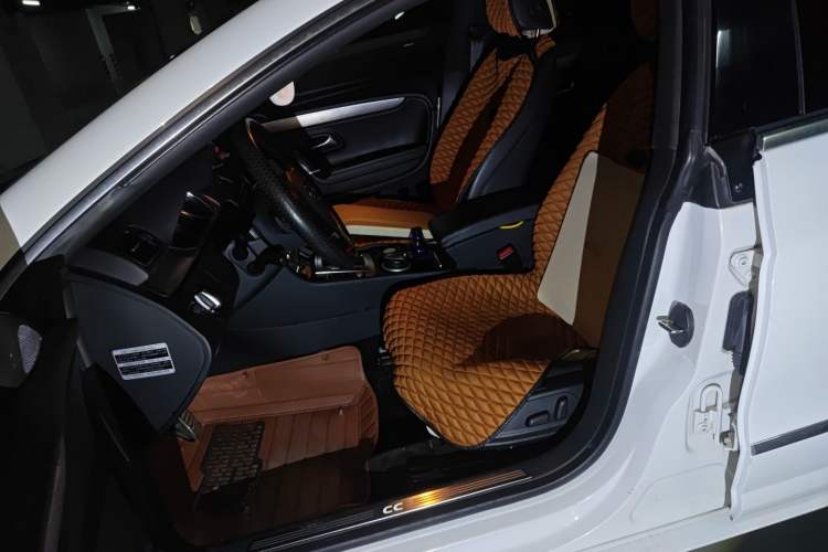 Used Volkswagen FAW-Volkswagen CC 2013 1.8TSI Luxury Model Left Front Seat